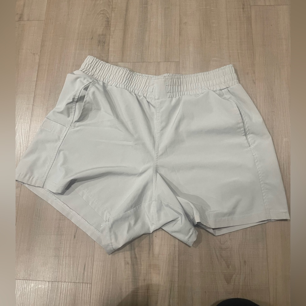 Avalanche Women's Light Gray Athletic Shorts